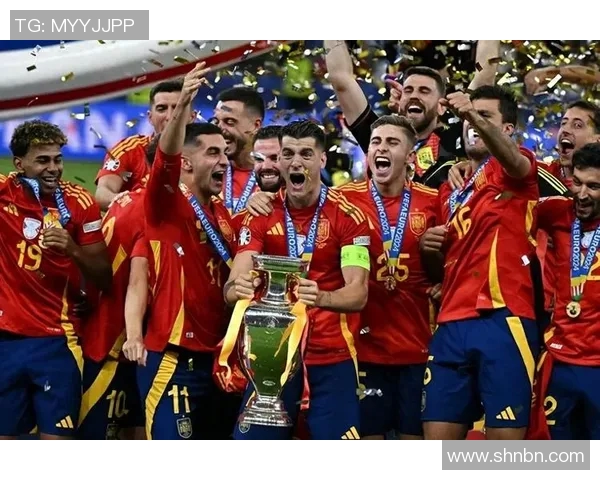 欧洲杯荣获月度最佳球员，实至名归