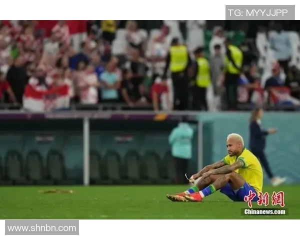 足坛历史最强中场球员盘点 从技术到影响力的全面解析 足坛历史最强中场球员盘点 从技术到影响力的全面解析